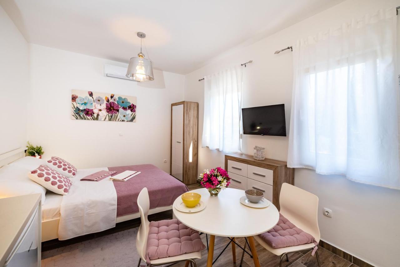 Studio Gina Apartament *
